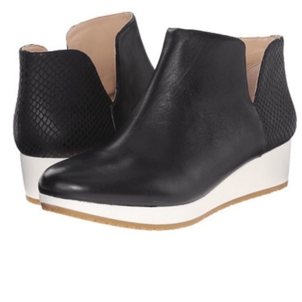 ISO: Dr. Scholl's Saraleah Ankle Boots sz 8 or 8.5